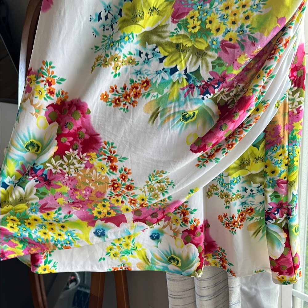Floral Multicolor Wrap Dress - Picture 4 of 5